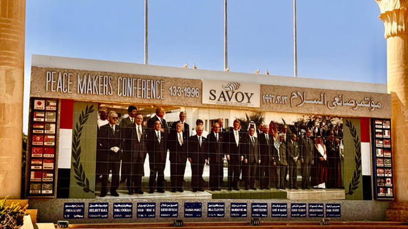 গাজায় যুদ্ধবিরতি: ইসরায়েল ও হামাসের প্রতিনিধিদের মধ্যে চলছে পরোক্ষ আলোচনা